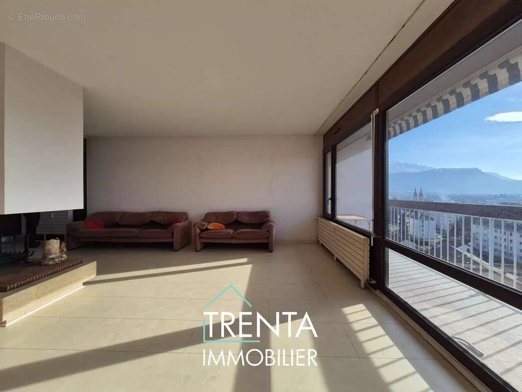 Appartement à VOIRON