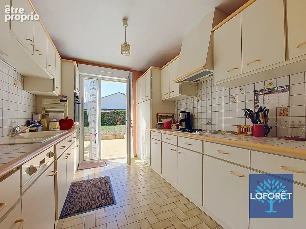 Maison de plain-pied idéalement située avec garage - photo 8