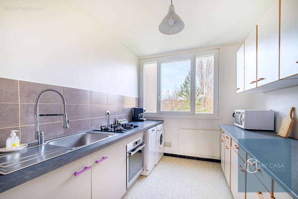 Appartement à FONTAINES-SUR-SAONE