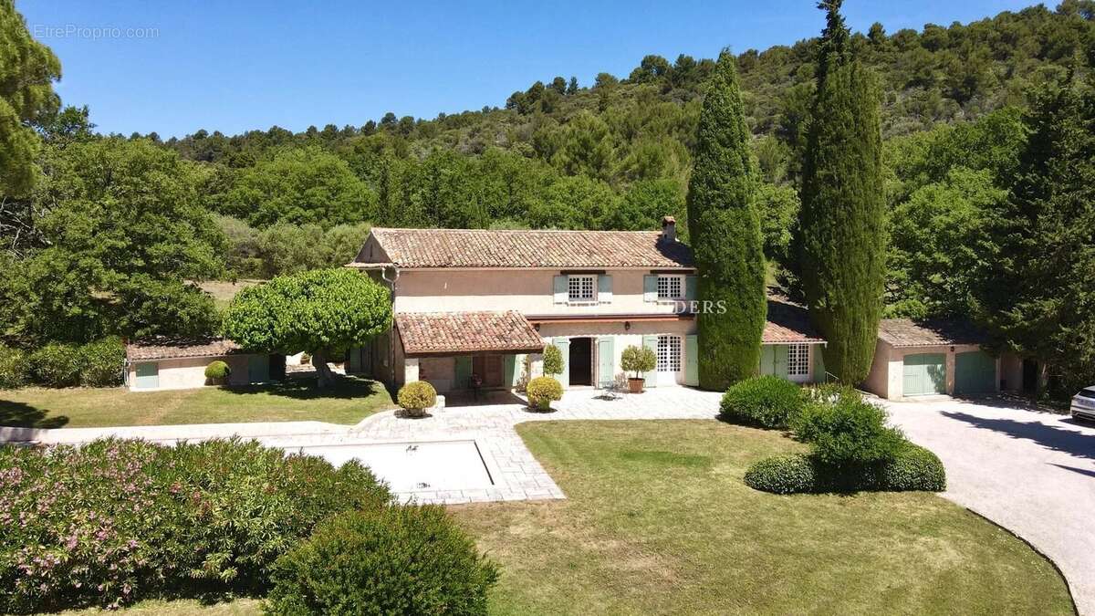 Domaine Privé en Provence, Ancien Moulin du XVIIIe Siècle - photo 24