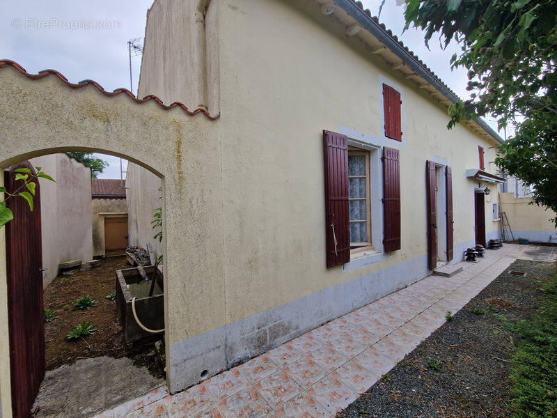 Maison à vendre 3 pièces TONNAY BOUTONNE proche (17) - photo 7