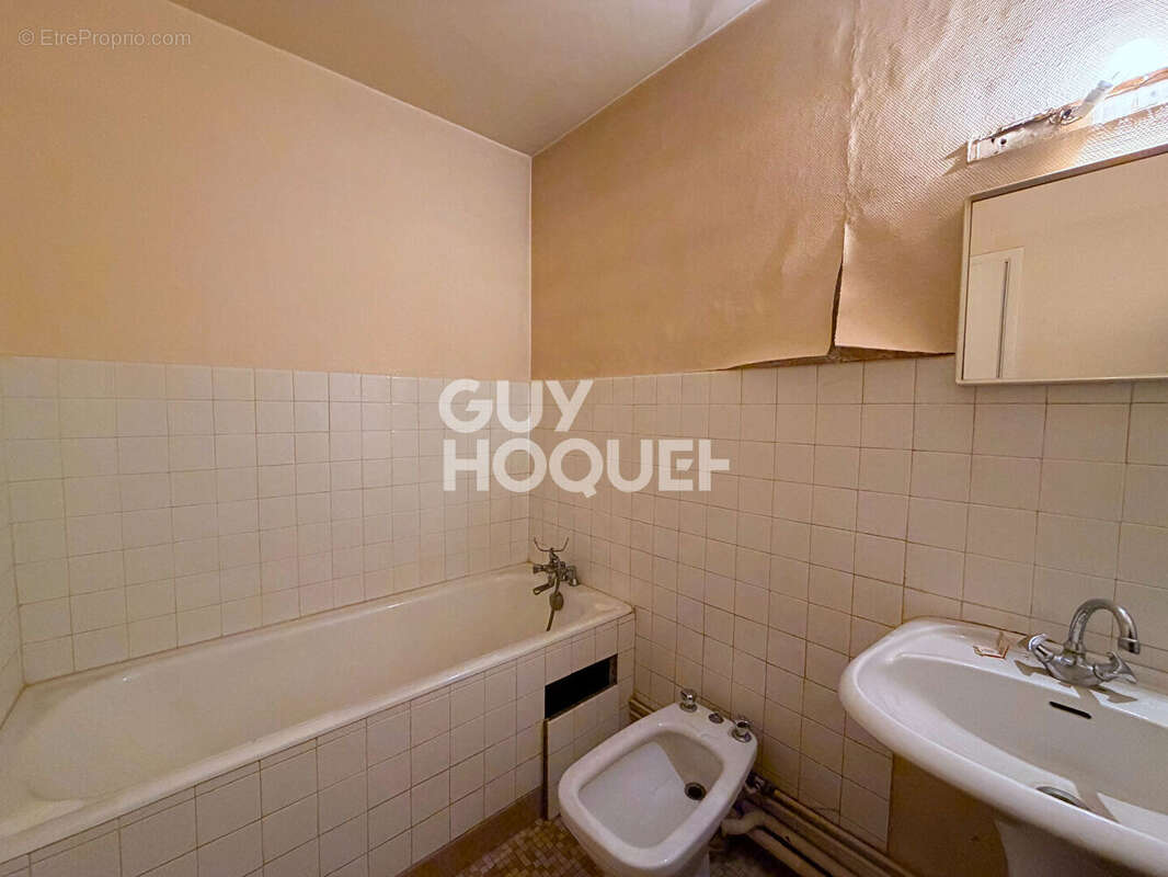 Appartement à PARIS-20E