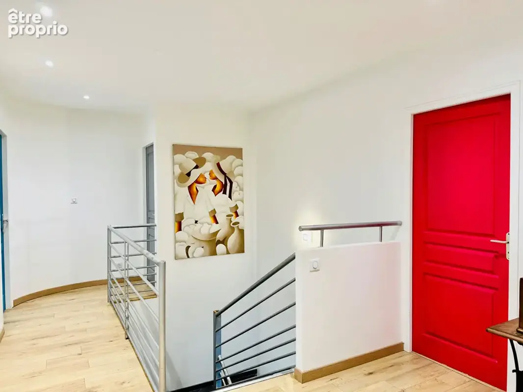 Villa d'architecte 180 m2 avec piscine intérieure chauffée et salle de cinéma - photo 6