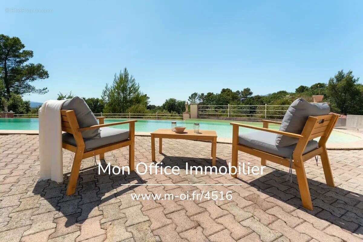 Maison à POURRIERES