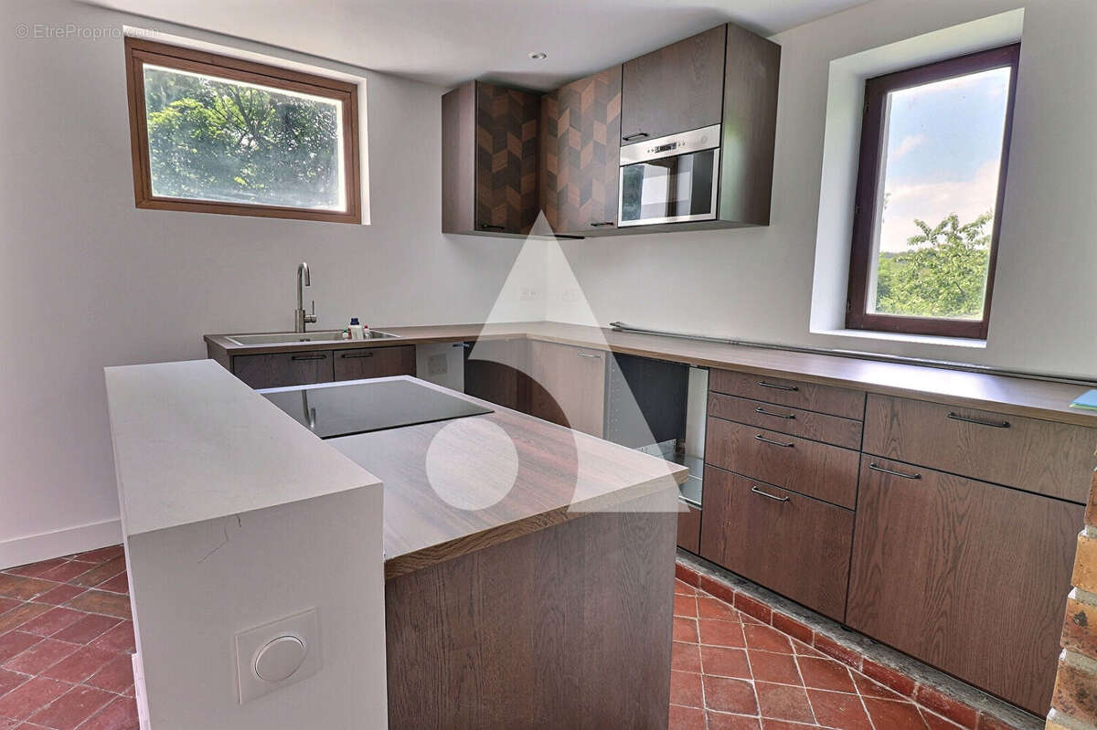 Maison à MERY-SUR-OISE