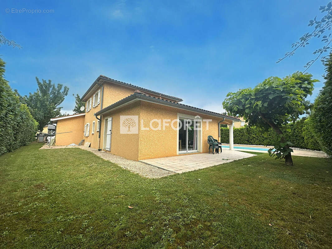 Maison à vendre Neuville Les Dames 7 pièce(s) 129.86 m2 - photo 18