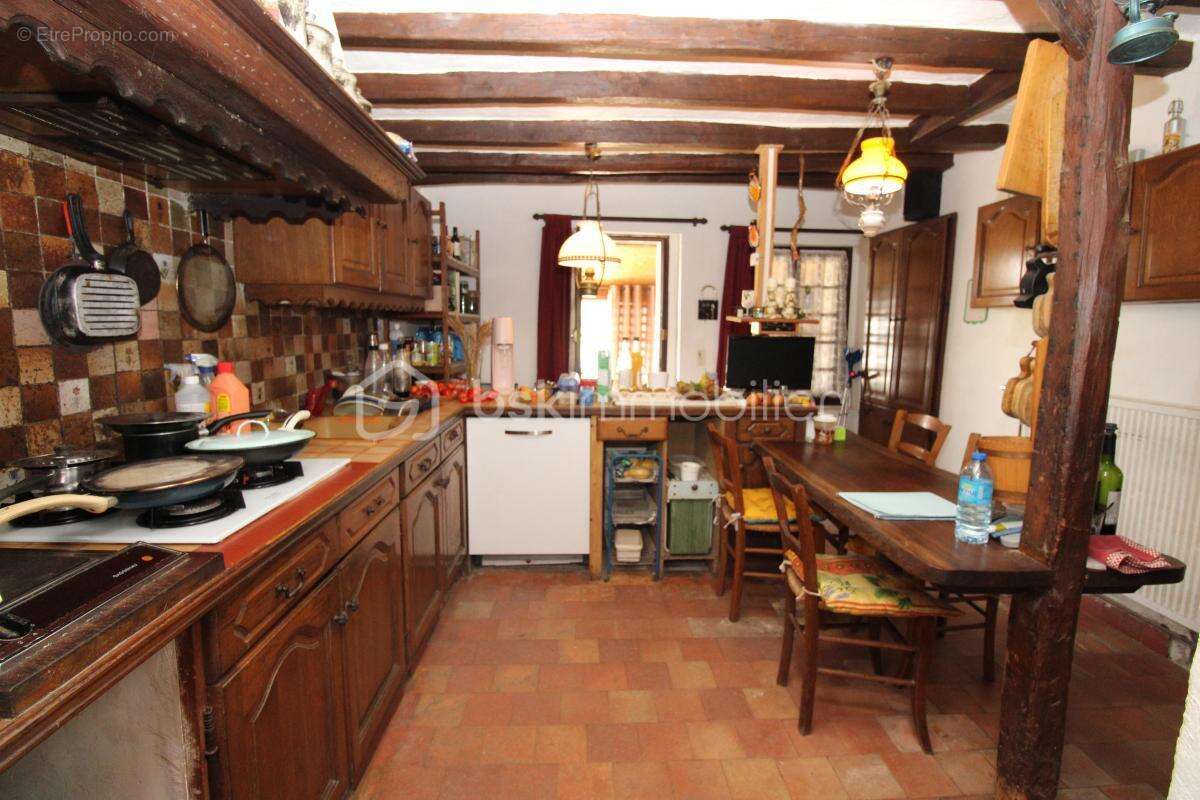 Maison à SAINT-AMAND-LONGPRE
