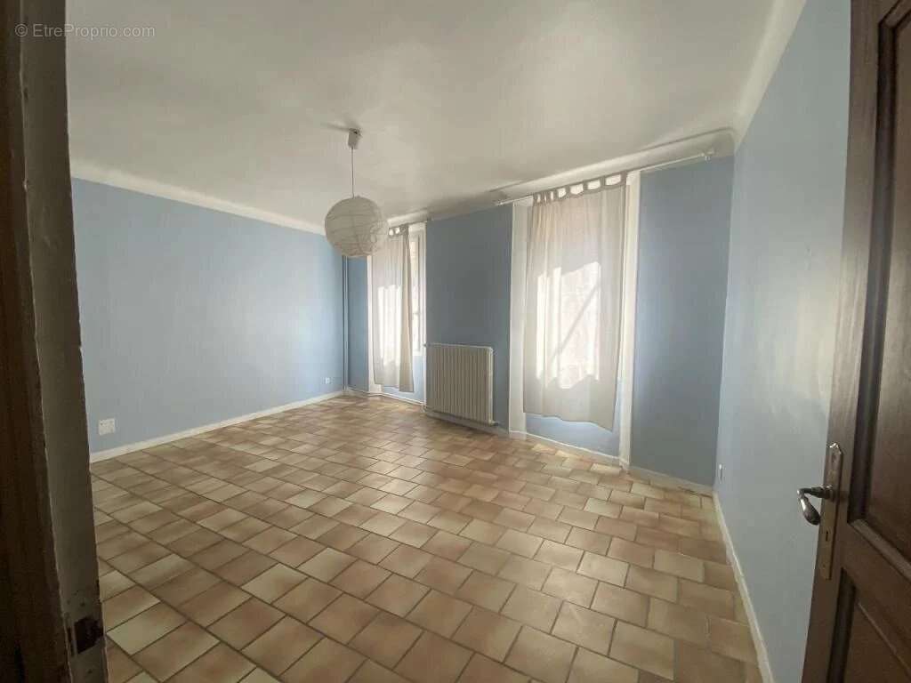 Maison à SAINT-MAXIMIN-LA-SAINTE-BAUME