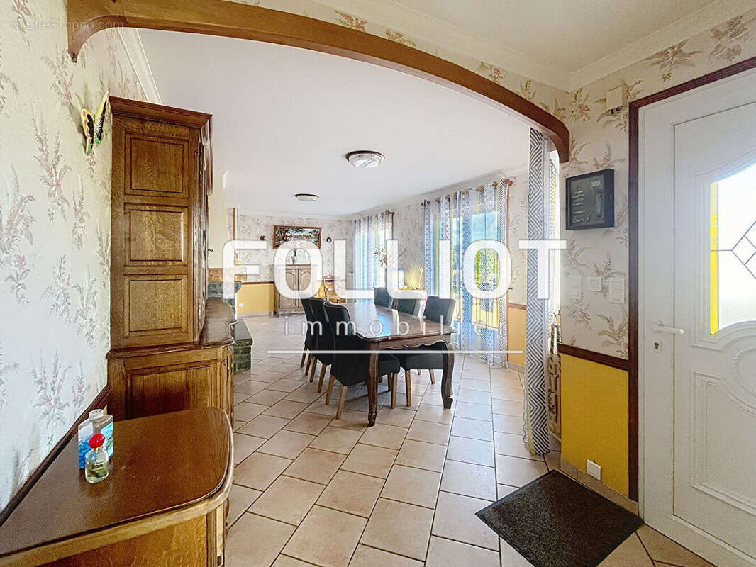 Maison à BRICQUEVILLE-SUR-MER