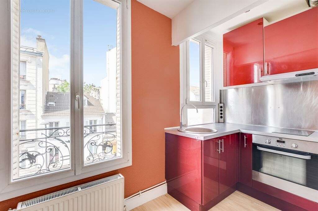 Appartement à PARIS-20E
