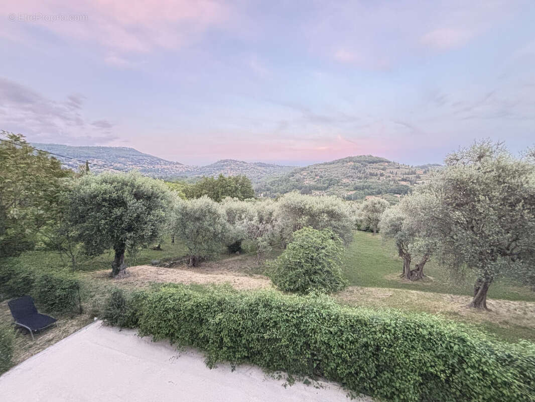 Maison 237 m² à Grasse  - photo 6