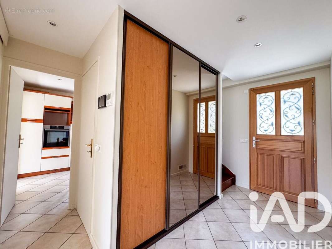 Photo 3 - Maison à LATHUILE