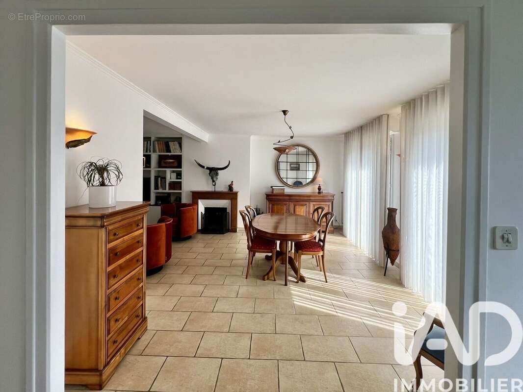 Photo 2 - Maison à LOCQUELTAS