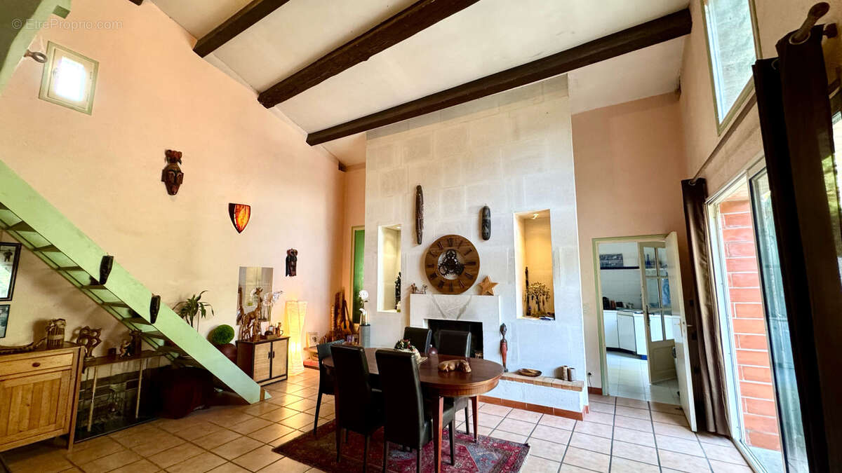 Maison à SAINT-CYPRIEN