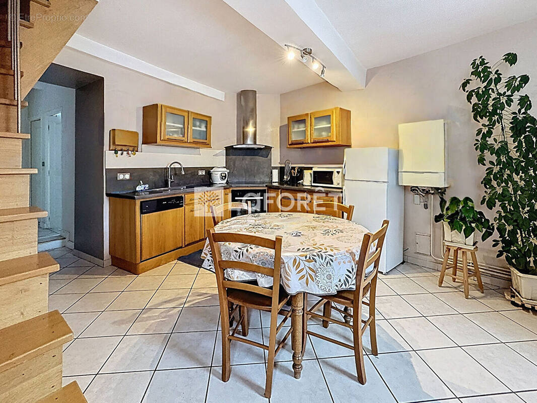 Maison à ARC-LES-GRAY