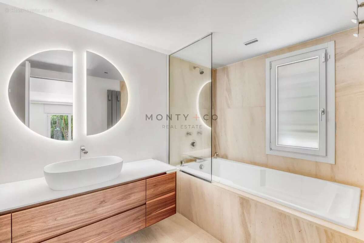 Villa contemporaine vue mer à vendre à Saint Jean Cap Ferrat - photo 14