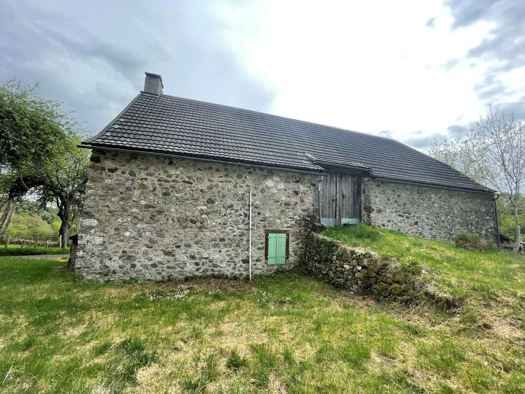Maison à TREMOUILLE