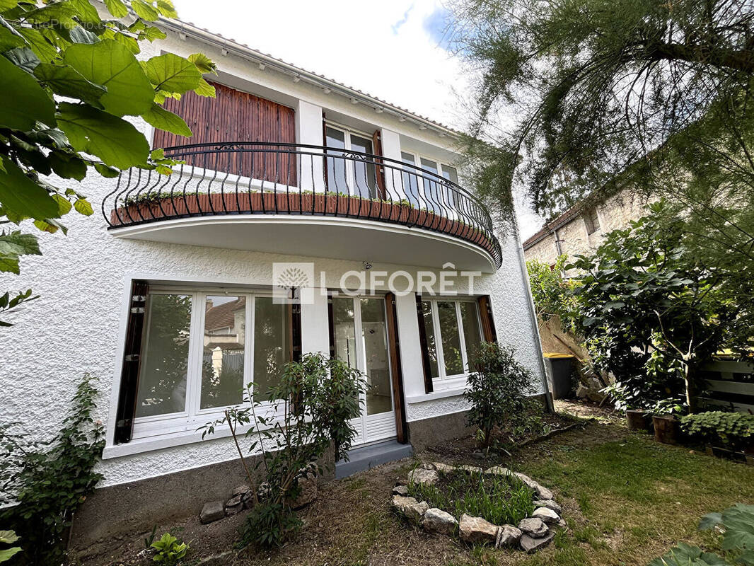 Maison à SERAINCOURT