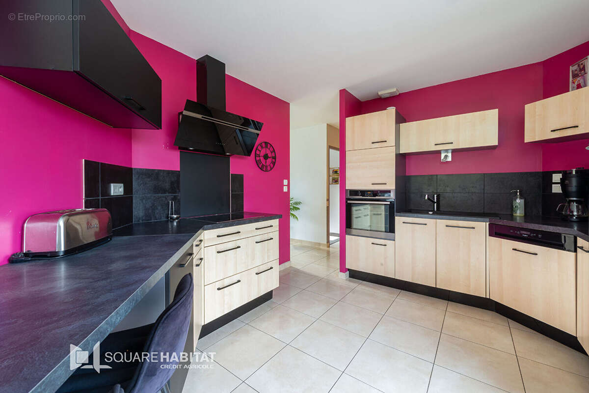 Maison à QUELAINES-SAINT-GAULT