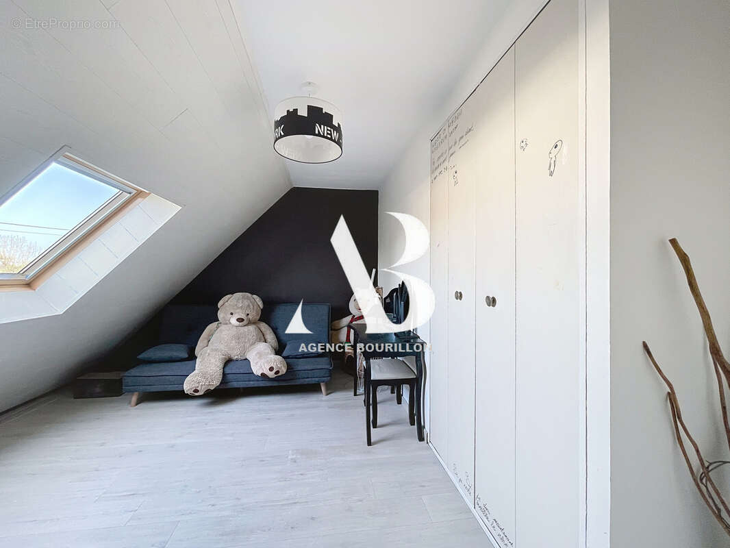 Maison à LA CHAPELLE-RABLAIS