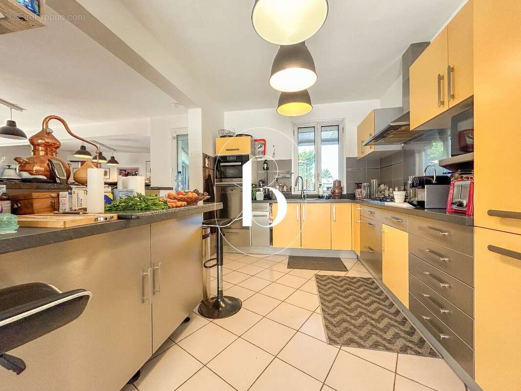 Maison à VALLON-PONT-D&#039;ARC