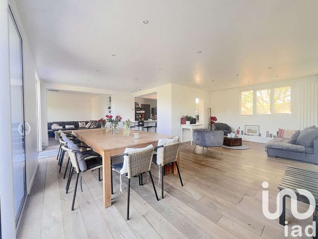 Photo 5 - Maison à LESIGNY