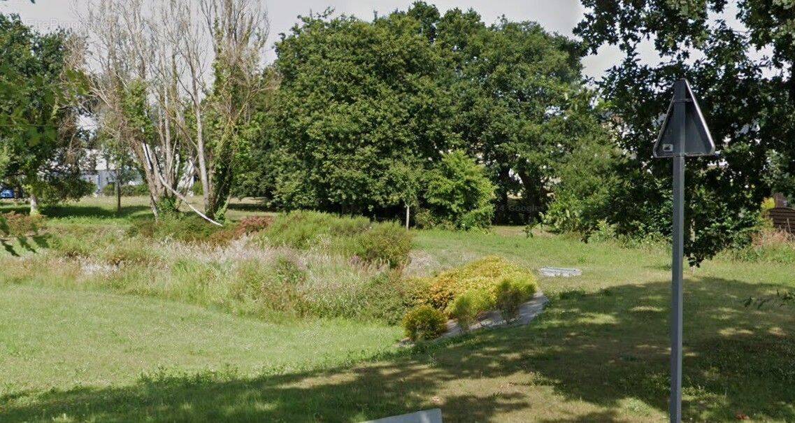 Terrain à LA GOUESNIERE