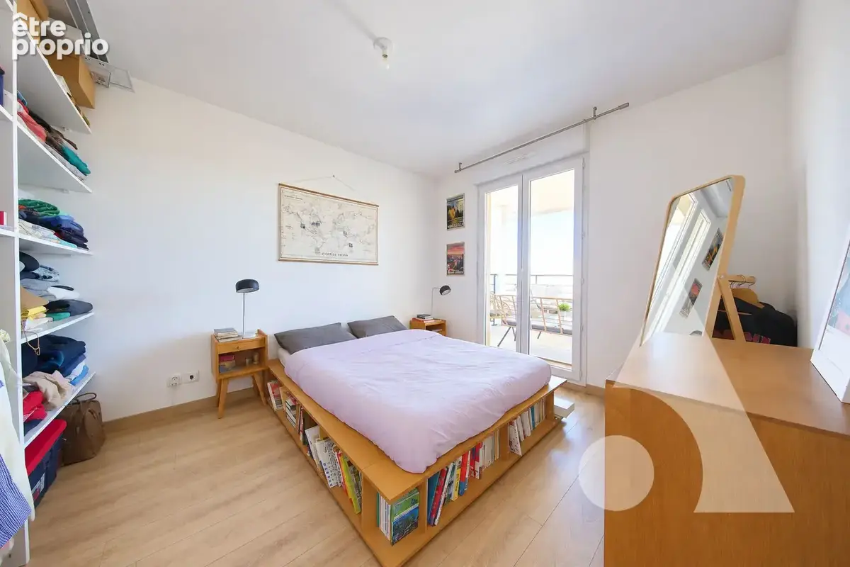 Appartement F3 avec terrasse - Le Clos de la Régale - photo 6