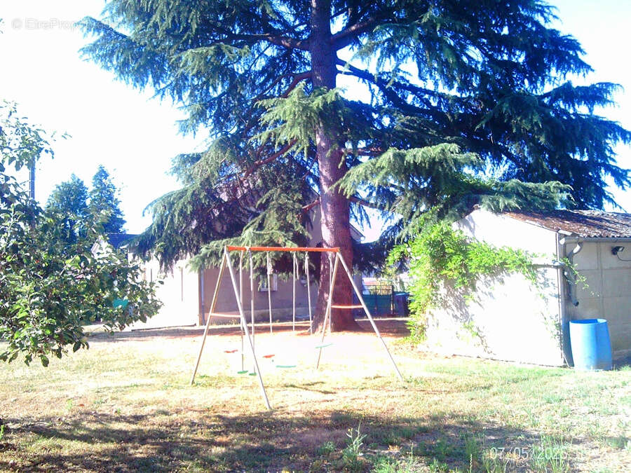 Maison indépendante avec terrain et garage à Torteron - photo 15