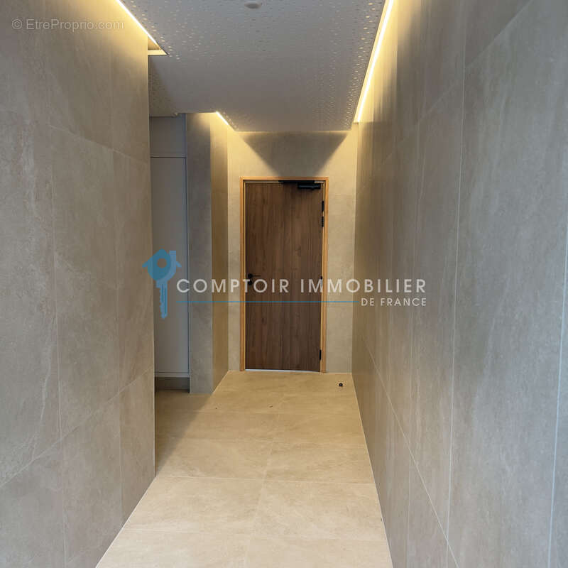 Appartement 115 m² à Sete  - photo 11