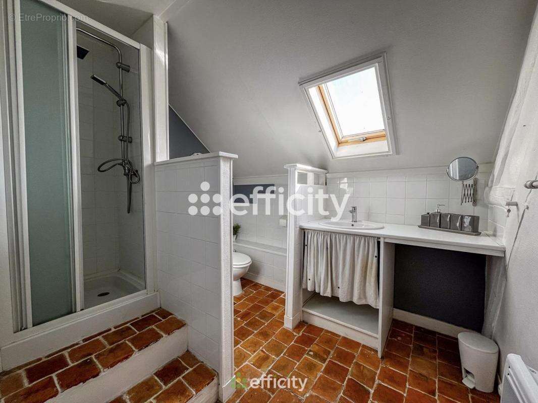 Maison à AUNAY-EN-BAZOIS