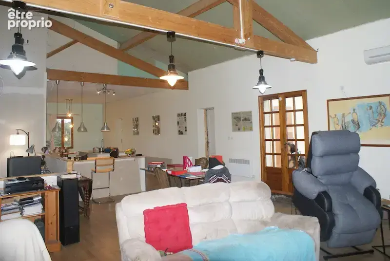 Belle Maison de 2010 avec 4 chambres sur terrain de 6200m2 - photo 15