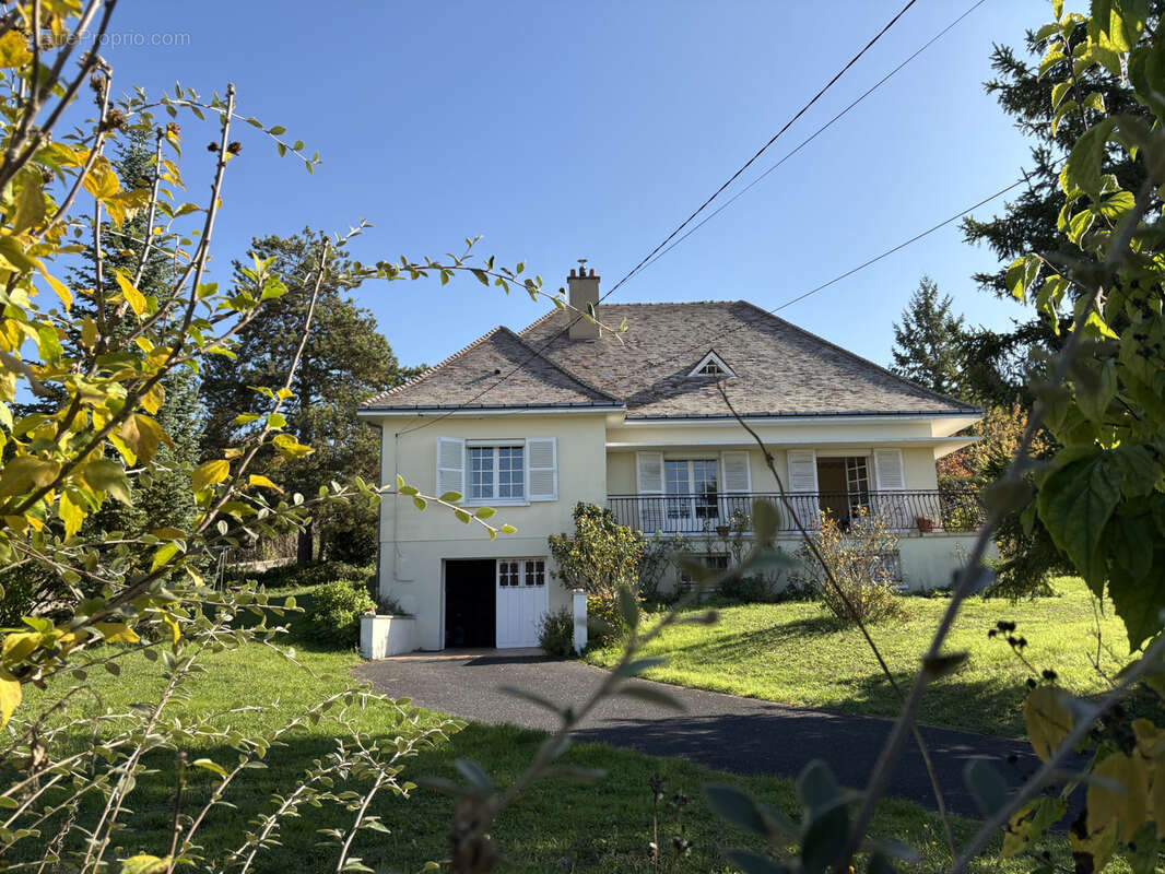 Maison à CHATELLERAULT