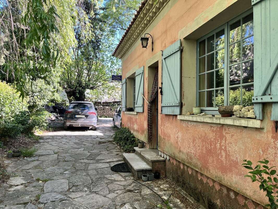 Maison à POMPIGNAN