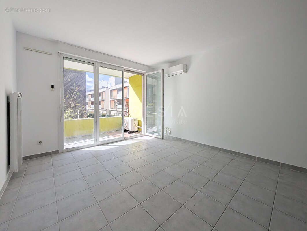 Séjour - Appartement à CASTELNAU-LE-LEZ