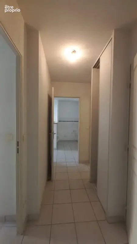 Villeneuve-les Béziers, résidence, T3 + terrasse + parking - photo 13