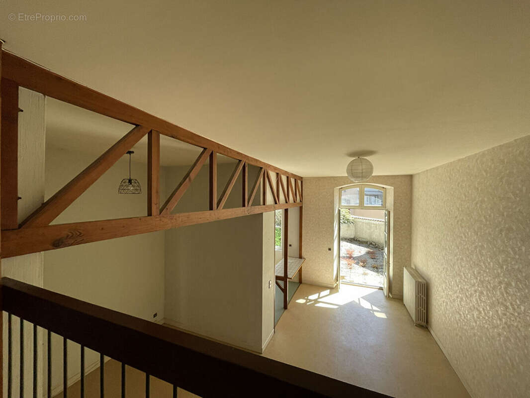 Appartement plain pied avec terrasse centre ville - photo 4
