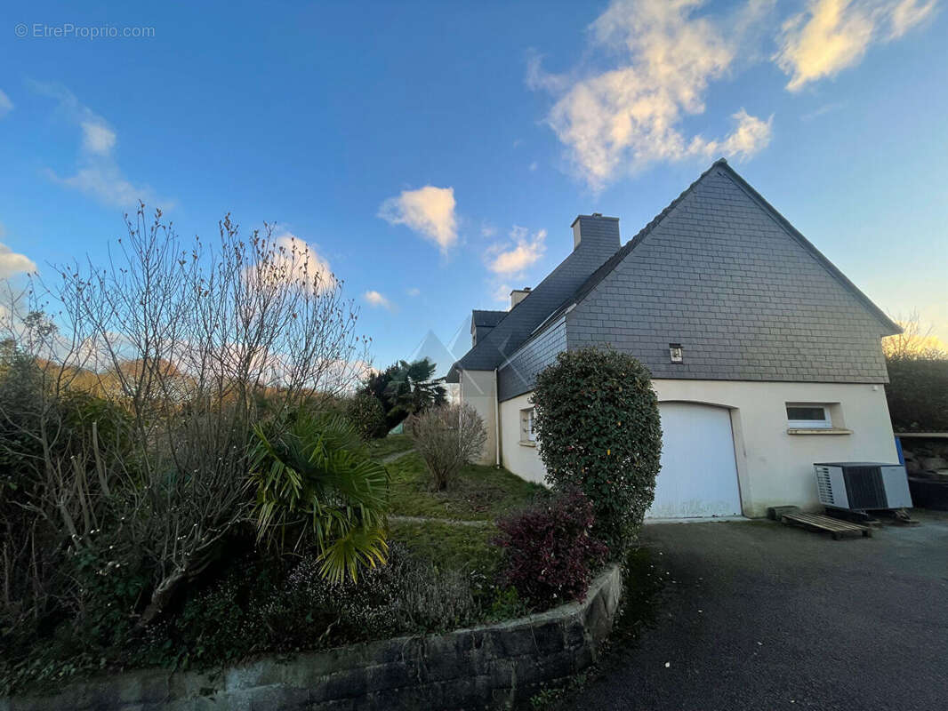 Maison à PLOGASTEL-SAINT-GERMAIN