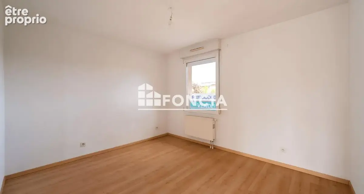 Colmar – Superbe duplex 3 pièces de 90.94 m² avec terrasse de 9,94 m², parking extérieur et cave. Cadre calme et verdoyant ! - photo 8