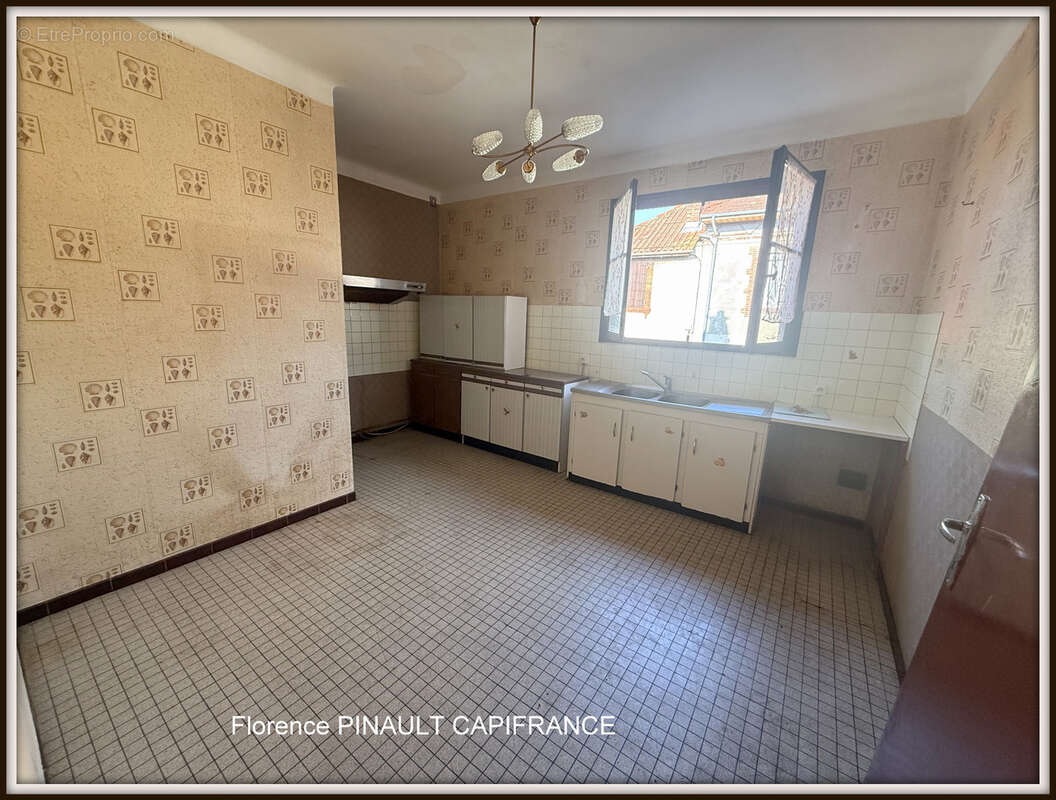 Maison à vendre 8 pièces TARBES (65) - photo 9