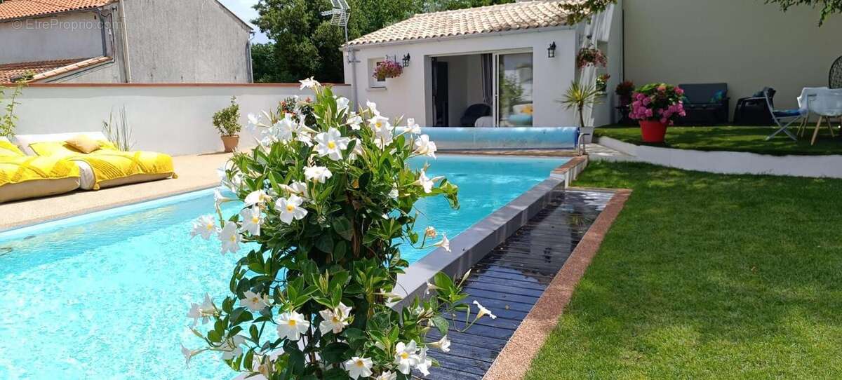 Maison à AIGREFEUILLE-D&#039;AUNIS