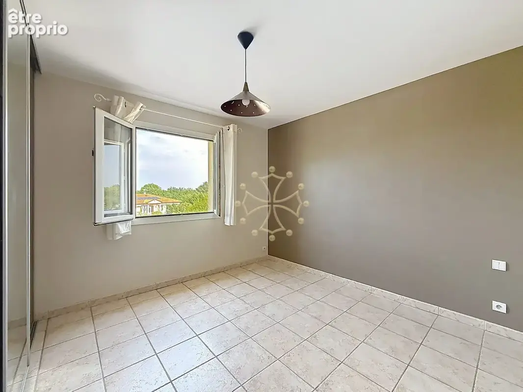 Maison 6 pièces 145 m² à vendre à Rouffiac-Tolosan (31180) - photo 7