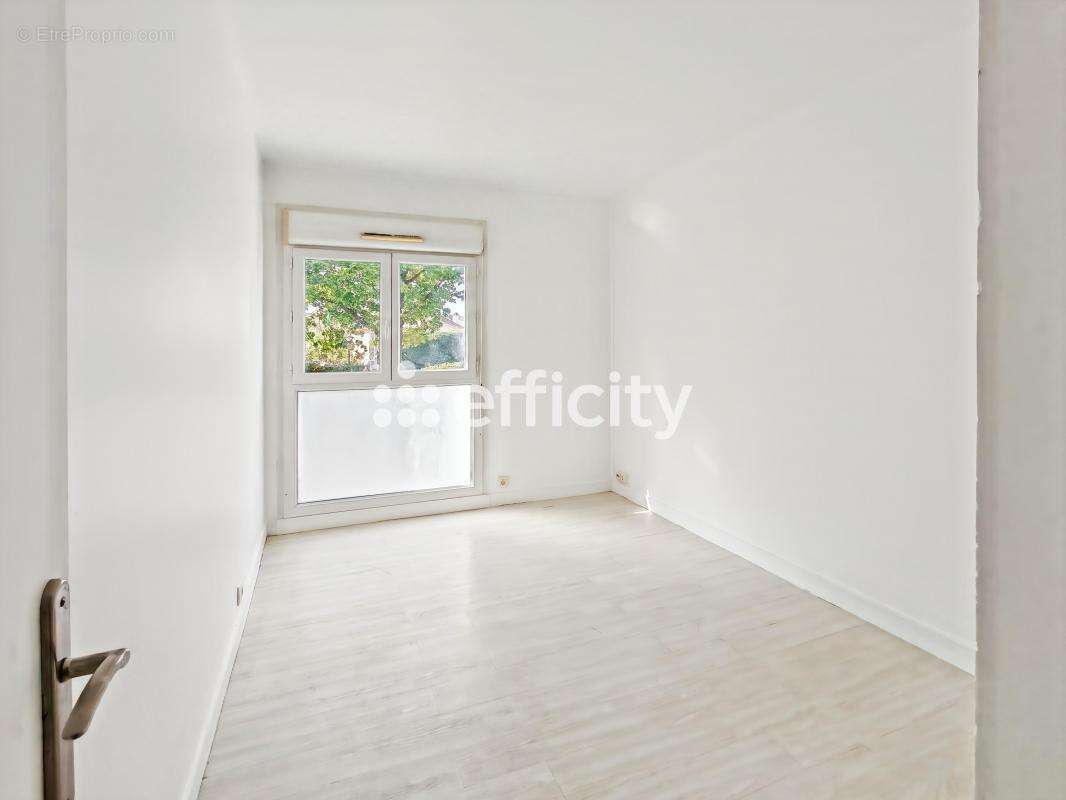 Appartement à TREMBLAY-EN-FRANCE