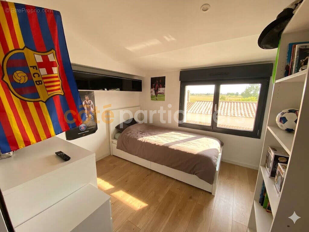 Ensemble immobilier sur un terrain de plus 2000m²  - 5 pièces - photo 7