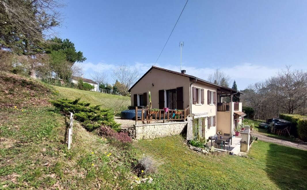 Maison à CHATEAU-L'EVEQUE