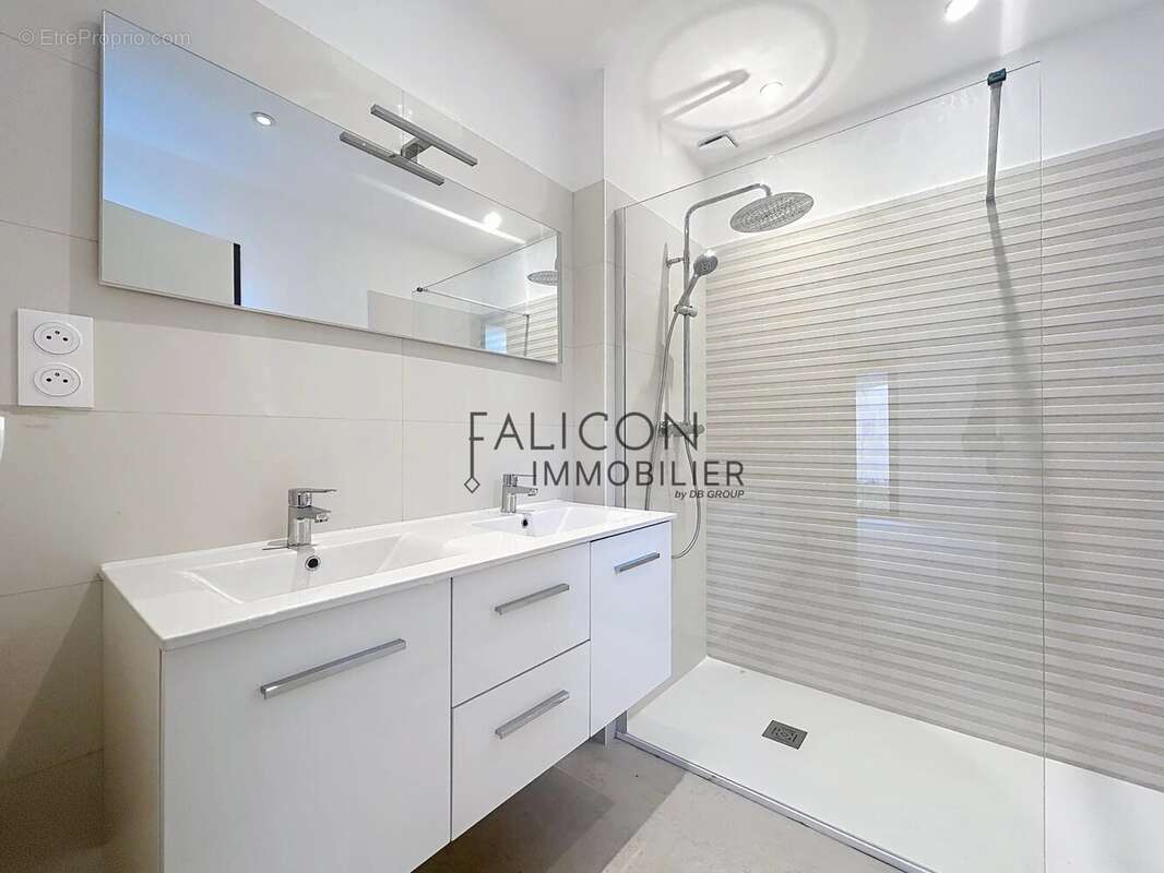 Maison à TOURRETTE-LEVENS