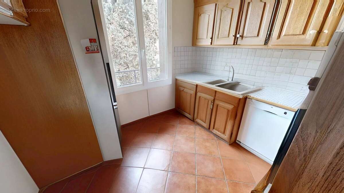 Appartement à LE PERREUX-SUR-MARNE