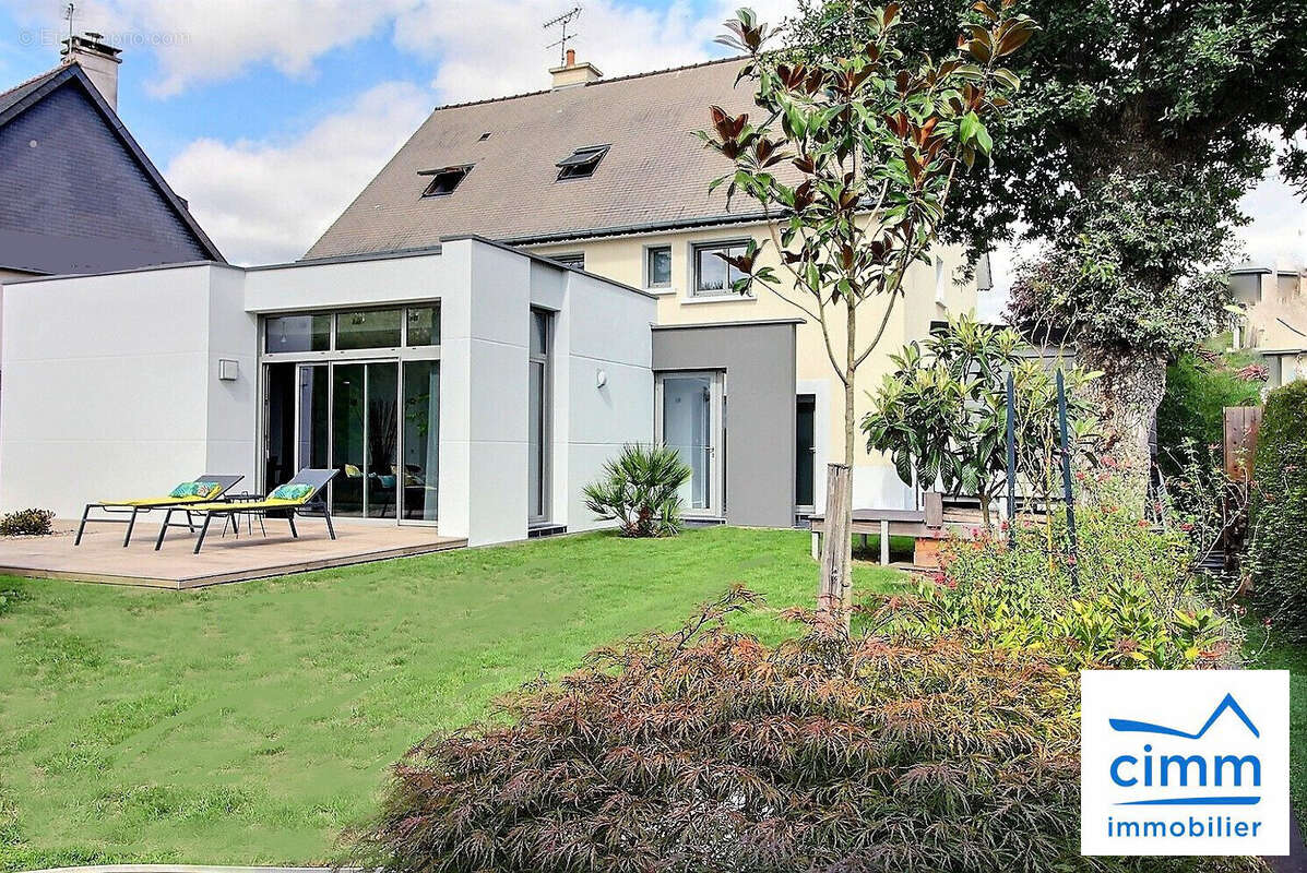 Maison à SAINT-ERBLON