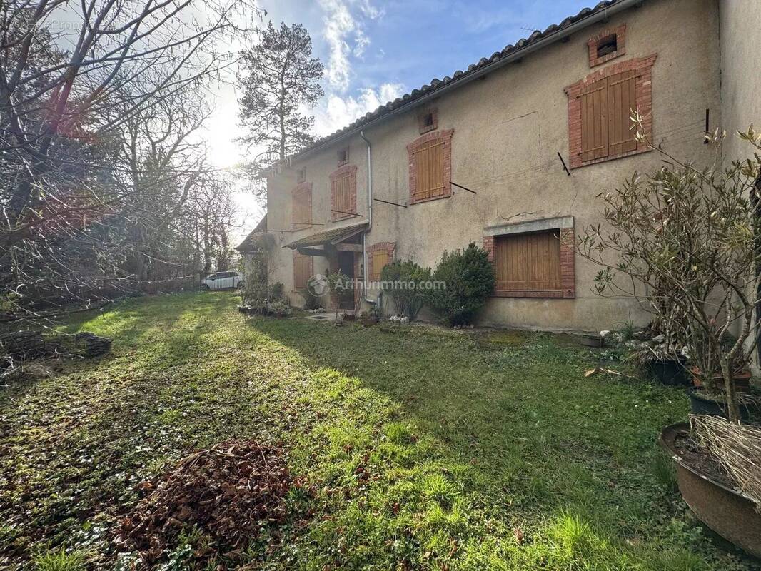 Maison à MIRANDOL-BOURGNOUNAC