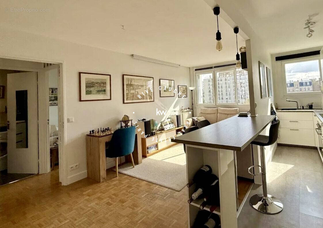 Appartement à PARIS-14E